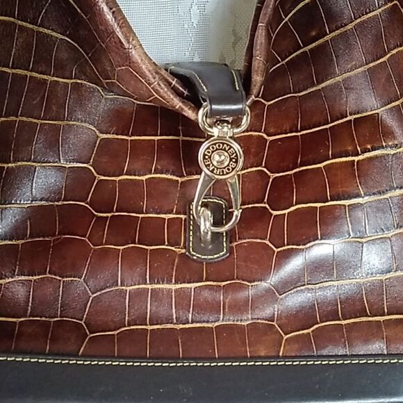 DOONEY AND ROURKE LEATHER LOGO LOCK WOMENS BAG - Picture 2 of 16